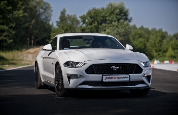 Przejazd FORD MUSTANG GT jako pasażer