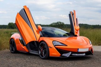 Przejazd McLaren 570s Coupé jako kierowca