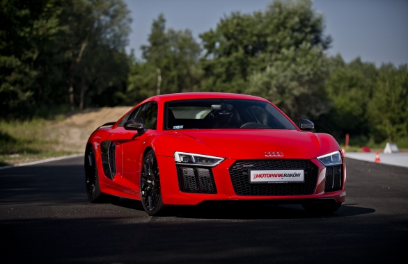 Przejazd Audi R8 jako kierowca