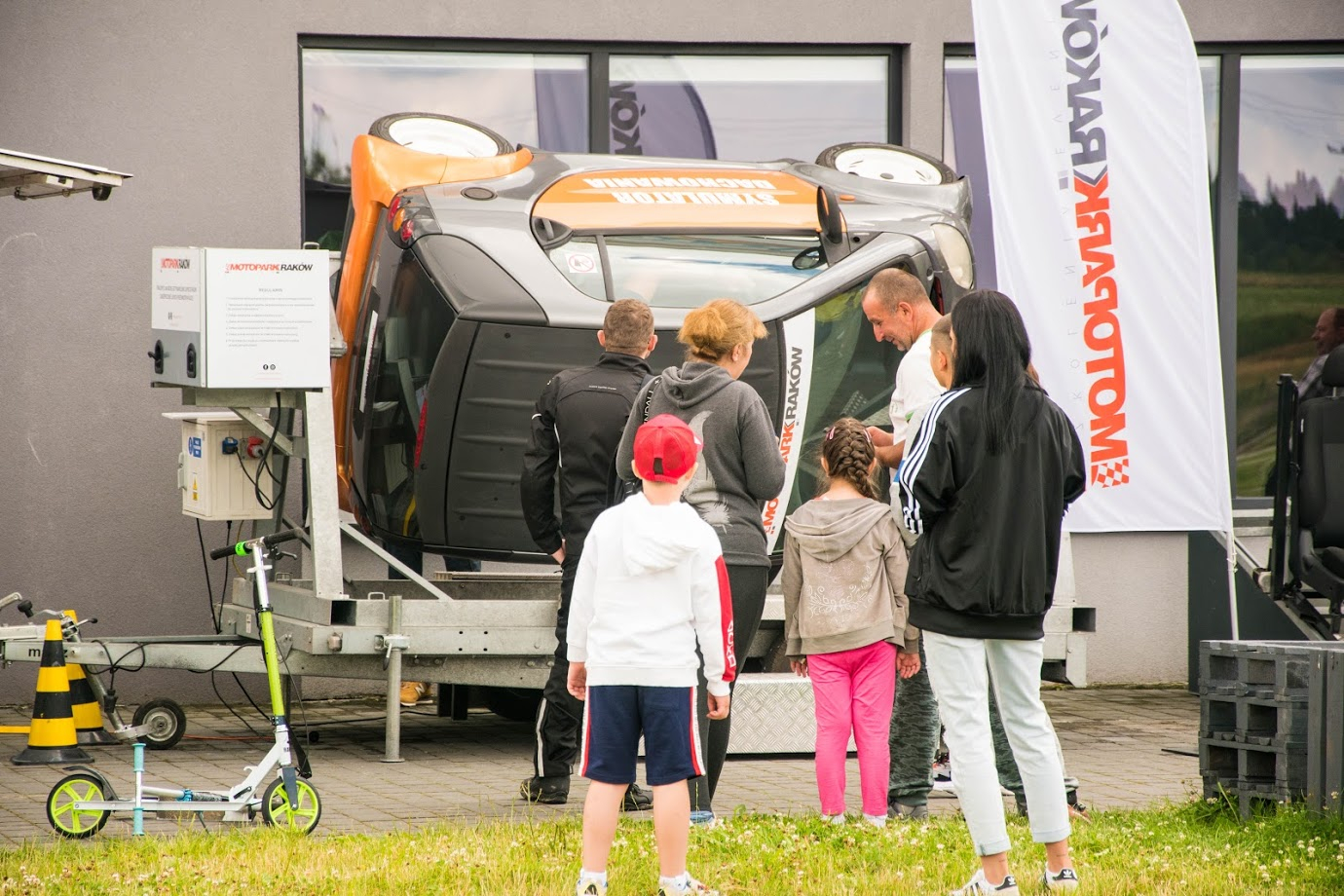 PIKNIK RODZINNY - WAKACJE Z MOTO PARKIEM KRAKÓW