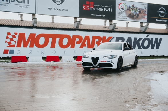Przejazd Alfa Romeo Giulia Quadrifoglio jako kierowca
