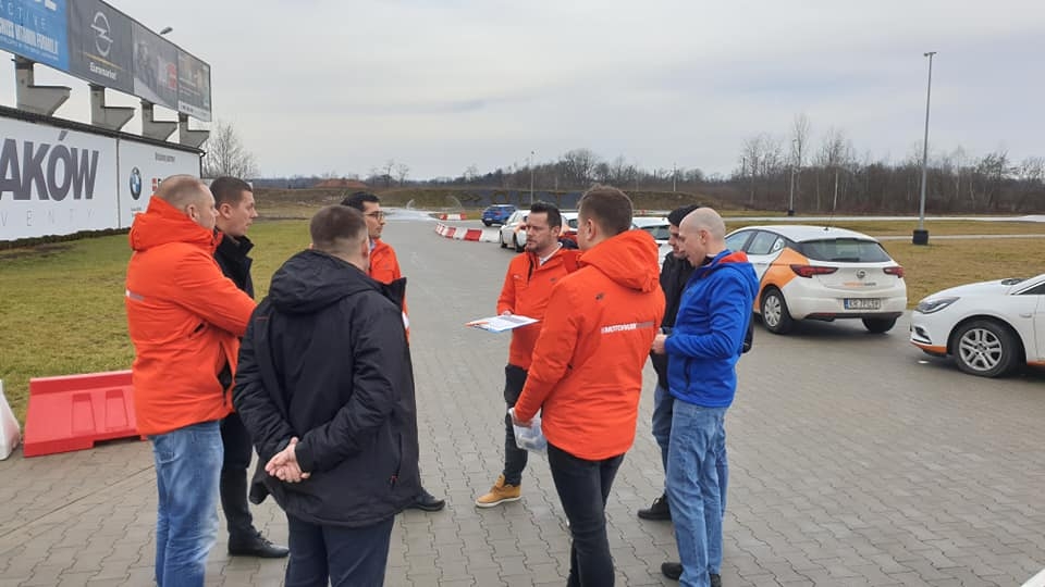 Warsztaty Polskiego Stowarzyszenia Instruktorów Techniki Jazdy w Moto Parku Kraków