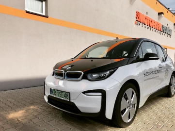 SZKOLENIA DEDYKOWANE SAMOCHODOM ELEKTRYCZNYM